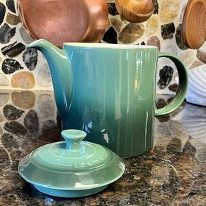 Le Creuset Grand Teapot